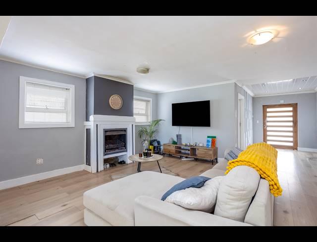 4 BEDROOM FREEHOLD FOR SALE IN WYNBERG